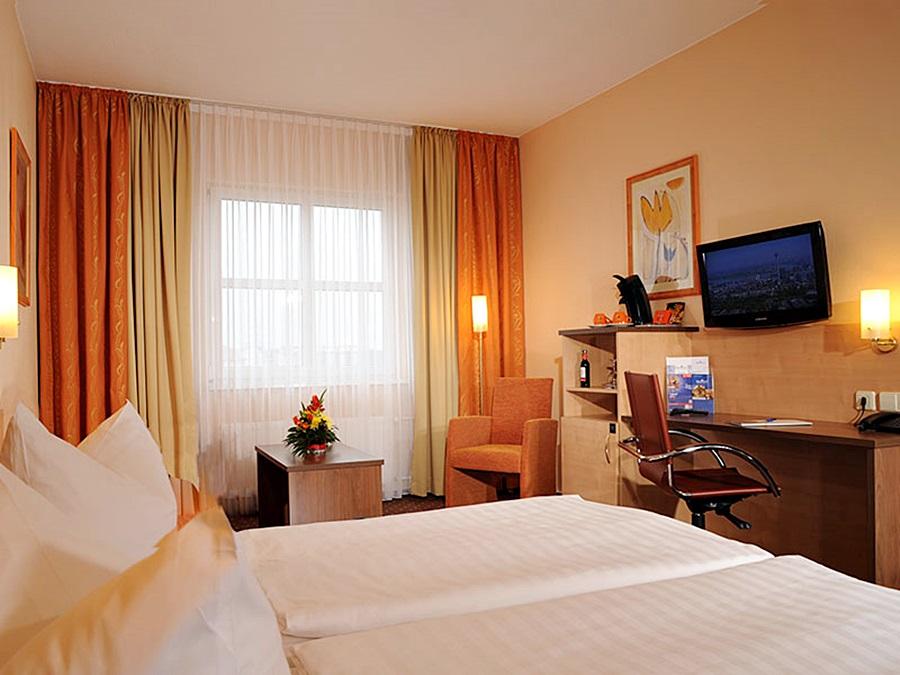 Plaza Inn Berlin Charlottenburg Екстер'єр фото